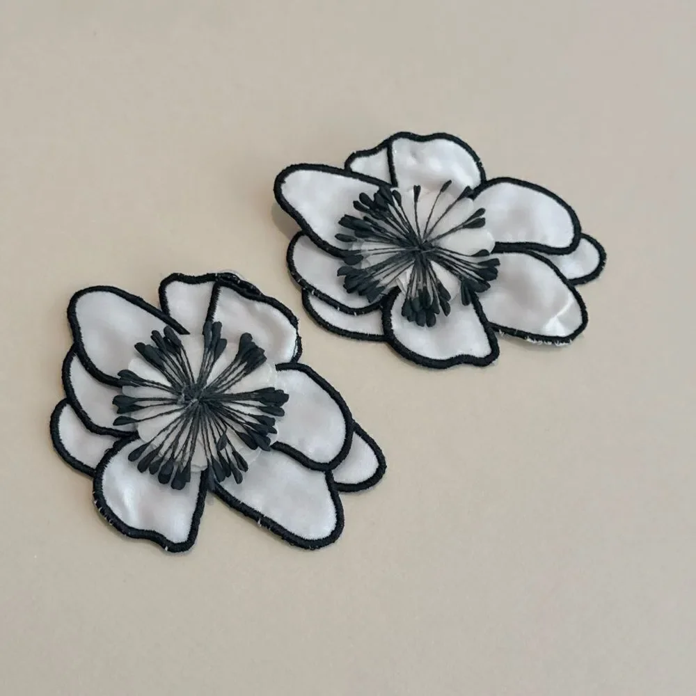 Flower statement earrings N1271 - Picture 2 of 4